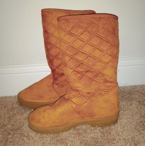 Room of Fashion moon boots